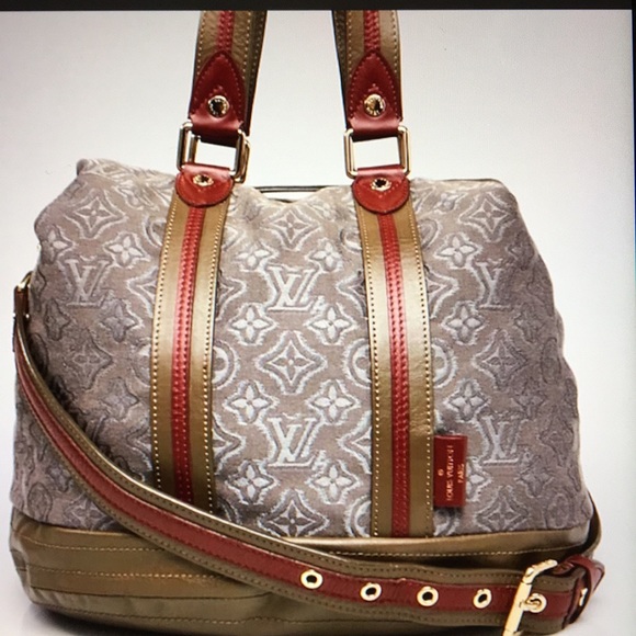 RARE. 🌺🌺 LIMITED  🌺🌺 Louis Vuitton Runway AVIATOR - Picture 2 of 16